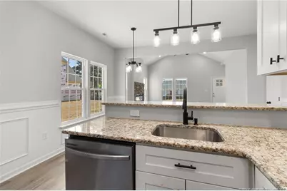 802 Holmes Street, Clinton, NC 28328 - Photo 12