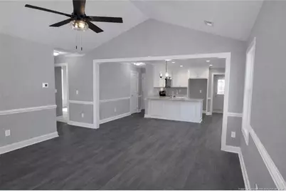 802 Holmes Street, Clinton, NC 28328 - Photo 6