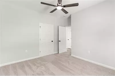 802 Holmes Street, Clinton, NC 28328 - Photo 18