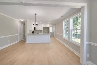 804 Holmes Street, Clinton, NC 28328 - Photo 2