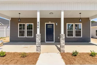 804 Holmes Street, Clinton, NC 28328 - Photo 2