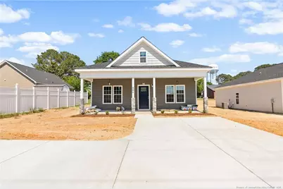 804 Holmes Street, Clinton, NC 28328 - Photo 1