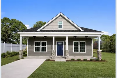 804 Holmes Street, Clinton, NC 28328 - Photo 1