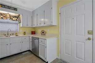 2404 Fairfax Pl, Fayetteville, NC 28303 - Photo 20