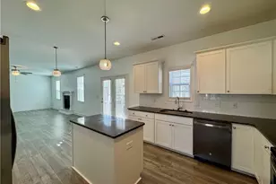 1728 Stackhouse Dr, Fayetteville, NC 28314 - Photo 6