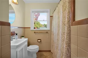 125 W Palmer St, Raeford, NC 28376 - Photo 16