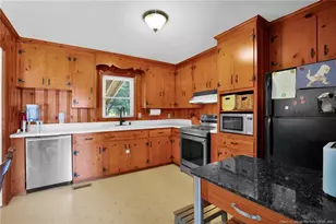 125 W Palmer St, Raeford, NC 28376 - Photo 8