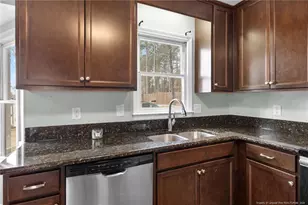 6654 Vaughn Rd, Fayetteville, NC 28304 - Photo 12