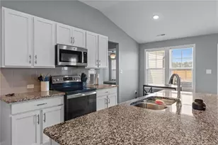 522 Carolina Church Rd, Saint Pauls, NC 28384 - Photo 14