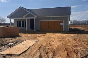 69 Mabe Rd, Parkton, NC 28371 - Photo 2