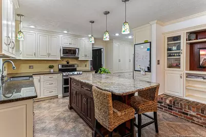 215 Northview Drive, Fayetteville, NC 28303 - Photo 14