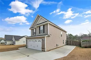 5227 Goshawk Dr, Hope Mills, NC 28348 - Photo 2