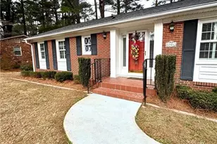 1904 Hamilton Dr, Sanford, NC 27330 - Photo 4