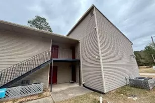 1128 Southwood Dr, Fayetteville, NC 28304 - Photo 1