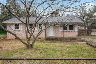 6561 Winthrop Dr, Fayetteville, NC 28311 - Photo 2