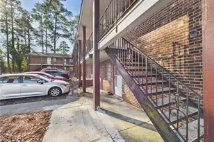 1021 W Rowan St, Fayetteville, NC 28305 - Photo 8