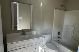 1574 Hazelcrest Dr, Fayetteville, NC 28304 - Photo 4