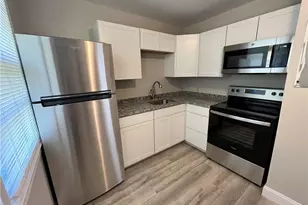 2110b Rogers Dr, Fayetteville, NC 28303 - Photo 10