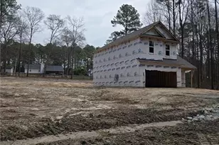 153 Sandalwood Dr, Spring Lake, NC 28390 - Photo 2