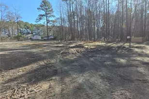 153 Sandalwood Dr, Spring Lake, NC 28390 - Photo 12