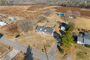 3431 Old Stage Rd, Erwin, NC 28339 - Photo 12