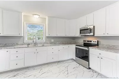 1815 Stockton Drive, Fayetteville, NC 28304 - Photo 10