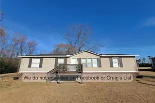 910 Blue Rd, Parkton, NC 28371 - Photo 1