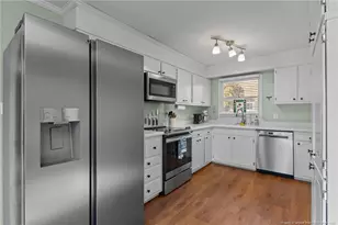 423 Morningside Dr, Fayetteville, NC 28311 - Photo 10