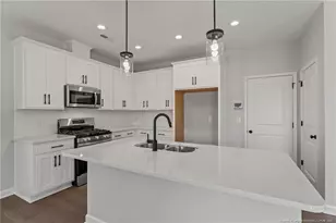258 Rough Rdg Trl, Aberdeen, NC 28315 - Photo 20