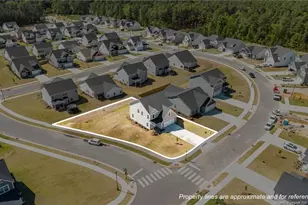 258 Rough Rdg Trl, Aberdeen, NC 28315 - Photo 2