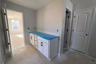 258 Rough Rdg Trl, Aberdeen, NC 28315 - Photo 24