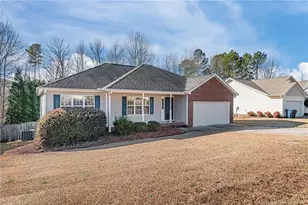 525 Tucks Ct, Sanford, NC 27330 - Photo 2