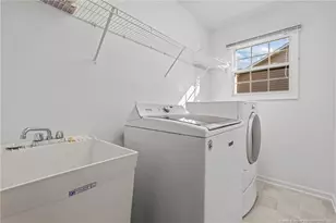 525 Tucks Ct, Sanford, NC 27330 - Photo 14