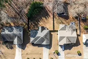 525 Tucks Ct, Sanford, NC 27330 - Photo 8