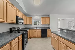 525 Tucks Ct, Sanford, NC 27330 - Photo 34