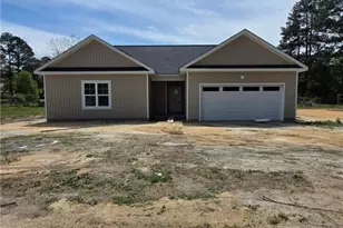 725 Porter Rd, Hope Mills, NC 28348 - Photo 2