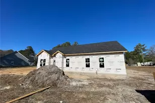 725 Porter Rd, Hope Mills, NC 28376 - Photo 2