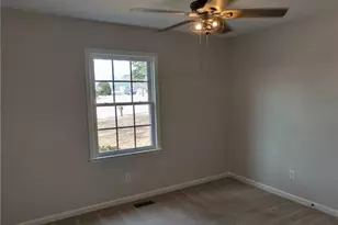 15 Happy Valley Dr, Spring Lake, NC 28390 - Photo 8