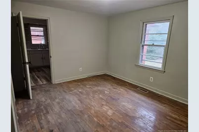 5300 Bayleaf Drive, Fayetteville, NC 28304 - Photo 6