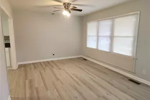 3923 Glenridge Rd, Fayetteville, NC 28304 - Photo 2