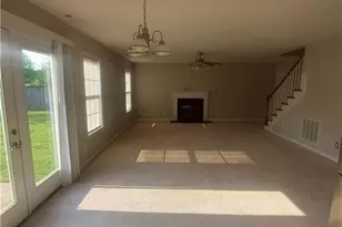 273 St George Dr, Fayetteville, NC 28376 - Photo 6