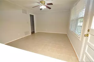 4814 Greenbrier Rd, Raleigh, NC 27603 - Photo 12