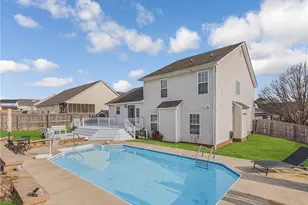 4422 Rose Meadow Dr, Hope Mills, NC 28348 - Photo 6