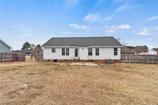 301 Stonewall St, Raeford, NC 28376 - Photo 28
