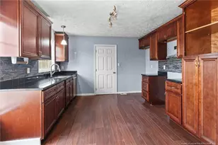 301 Stonewall St, Raeford, NC 28376 - Photo 8