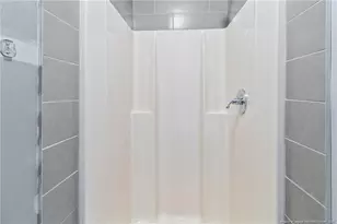 301 Stonewall St, Raeford, NC 28376 - Photo 16