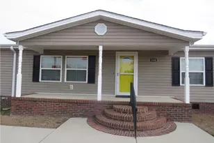 1184 Fisher Rd, Saint Pauls, NC 28384 - Photo 2