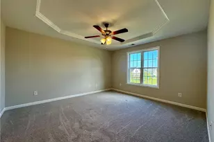 2132 Yellowbrick Dr, Fayetteville, NC 28314 - Photo 2