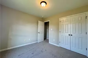 2132 Yellowbrick Dr, Fayetteville, NC 28314 - Photo 8