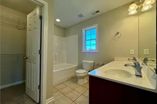 2132 Yellowbrick Dr, Fayetteville, NC 28314 - Photo 4